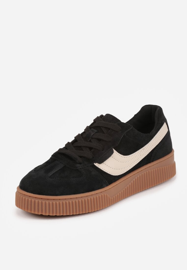 Czarne Sneakersy Kultowe Tenisówki z Zamszu Naturalnego ze Skórzaną Wkładką Rionae