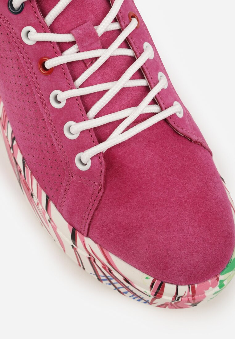 Fuksjowe Skórzane Sneakersy na Plaformie w Pióra z Perforacją Tidessa