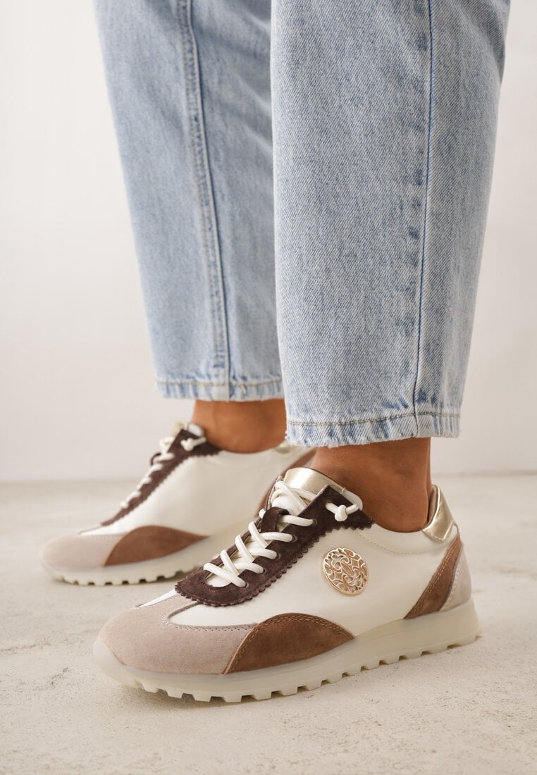 Beżowo-Złote Sneakersy ze Skórzaną Wkładką Ozdobione Metaliczną Aplikacją Tidina