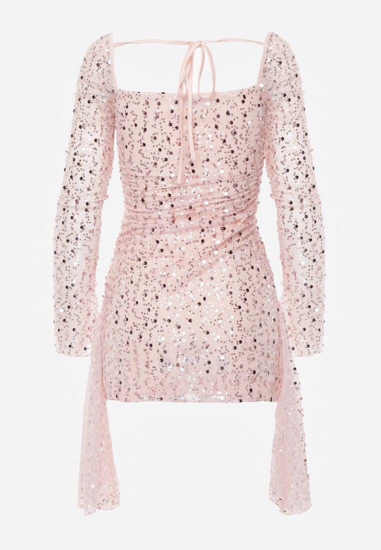 Różowa Dopasowana Sukienka VICES Zdobiona Cekinami i Wiązaniem Alethrolphi