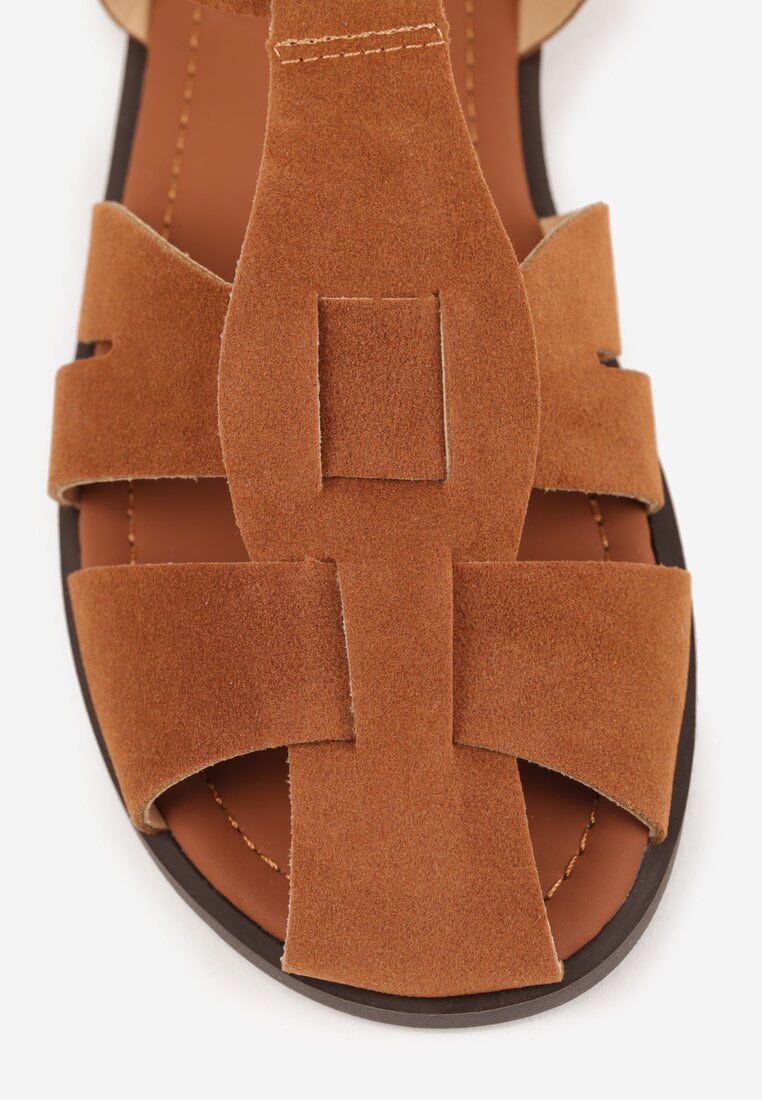 Jasnobrązowe Sandały Gladiatorki z Imitacji Nubuku Zapinane na Sprzączkę Briannea