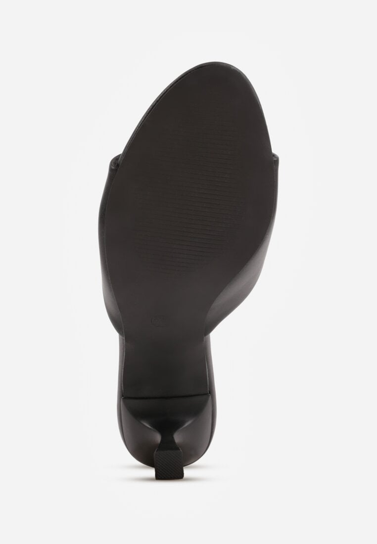 Czarne Klapki Peep Toe na Niskiej Szpilce Carinatia