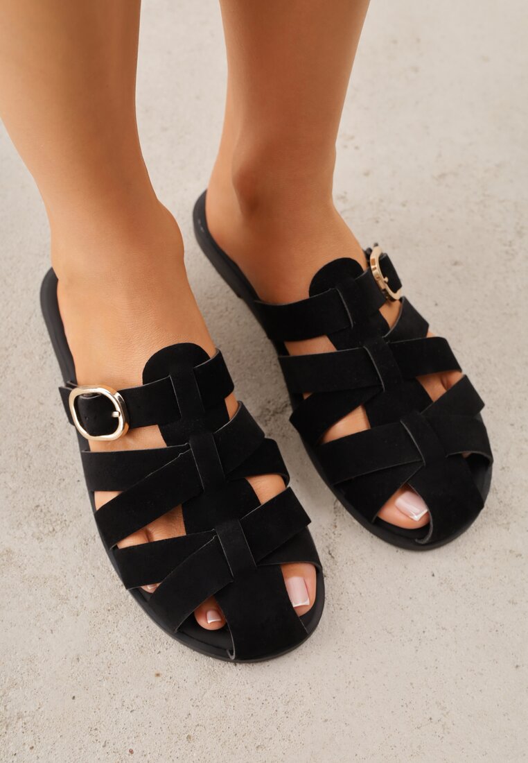 Czarne Klapki Gladiatorki z Ozdobną Sprzączką Lusanatia