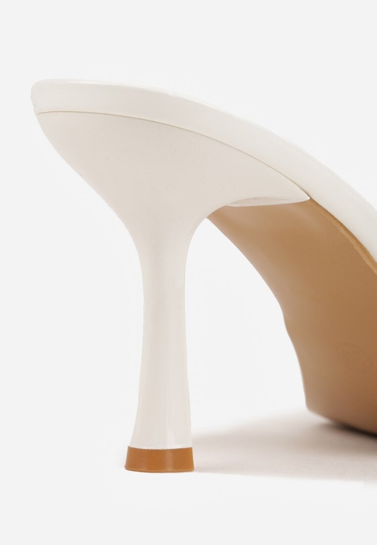 Białe Klapki Peep Toe na Szpilce ze Szpiczastym Noskiem Arinatia