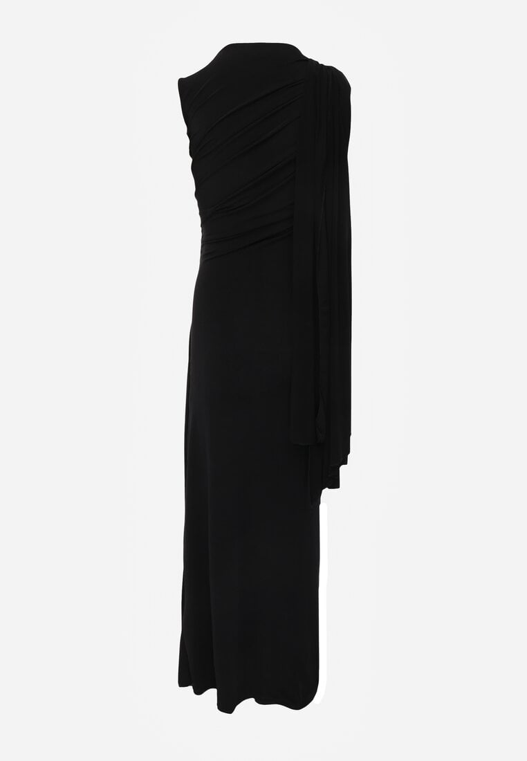 Czarna Wieczorowa Sukienka Marszczona z Wszytym Szalem i Biżuteryjną Broszką Cezalia