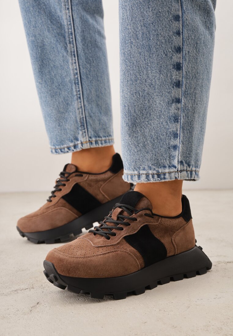 Ciemnobrązowe Zamszowe Sneakersy na Podeszwie Chunky z Perforowaną Cholewką Cezarlina