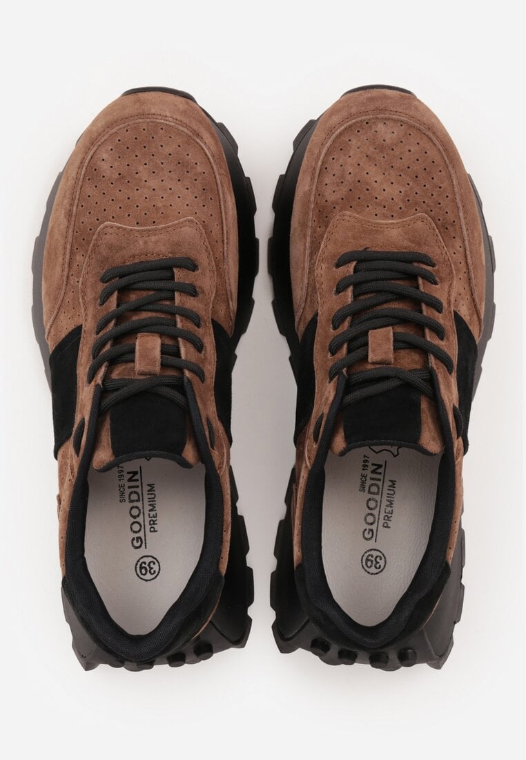 Ciemnobrązowe Zamszowe Sneakersy na Podeszwie Chunky z Perforowaną Cholewką Cezarlina