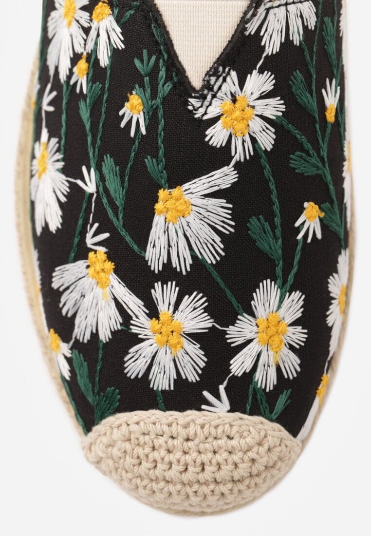 Czarne Espadryle Ozdobione Kwiatowym Haftem i Plecionką Kiranth