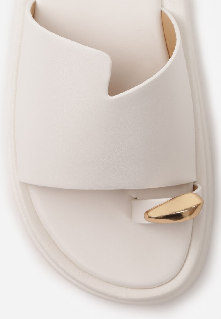 Białe Klapki Japonki Ozdobione Aplikacją na Palcu Noevianna