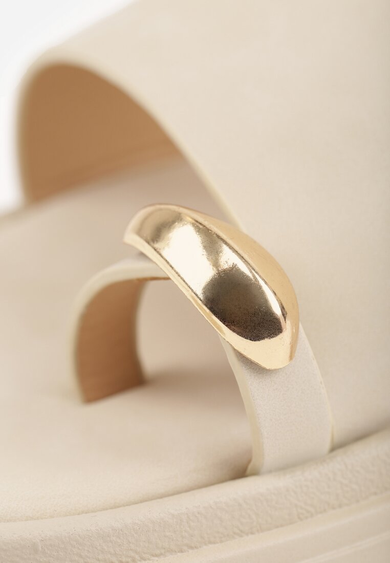 Beżowe Klapki Japonki Ozdobione Aplikacją na Palcu Noevianna