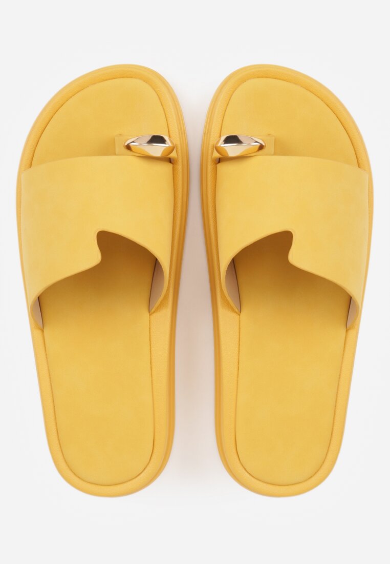 Żółte Klapki Japonki Ozdobione Aplikacją na Palcu Noevianna
