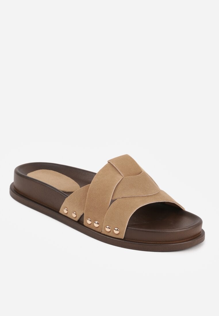 Ciemnobeżowe Klapki z Przekładanymi Paskami i Ozdobnymi Nitami Talysha