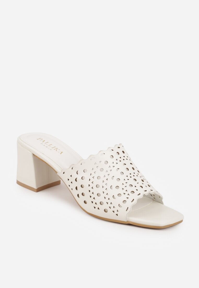 Białe Ażurowe Klapki na Słupkowym Obcasie z Kwadratowym Noskiem Lumetia