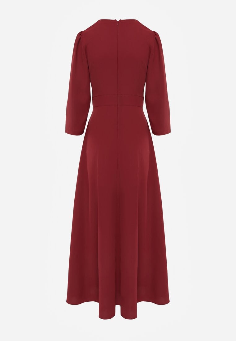 Bordowa Elegancka Sukienka o Kopertowym Kroju Zdobiona Aplikacją w Talii Zilendra