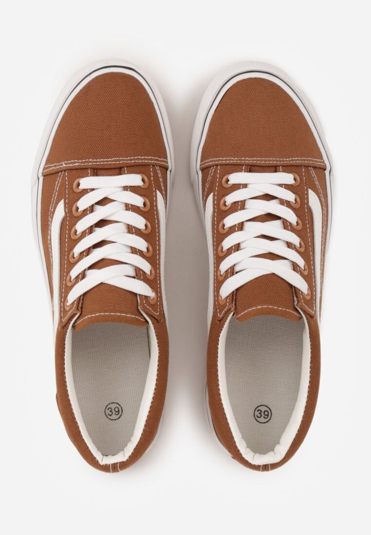 Brązowe Tenisówki Trampki z Niską Cholewką Ozdobione Geometrycznym Wzorem Wioressa