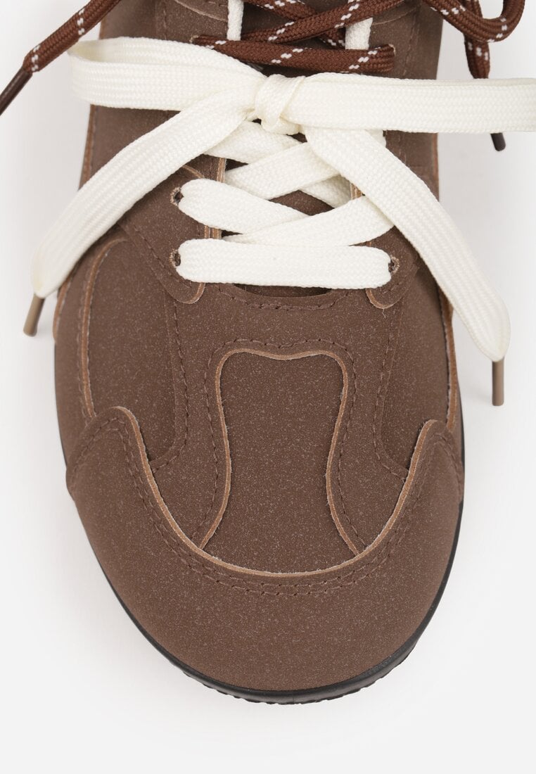 Brązowe Sneakersy z Podwójnym Sznurowaniem i Geometrycznymi Wstawkami Adrearah