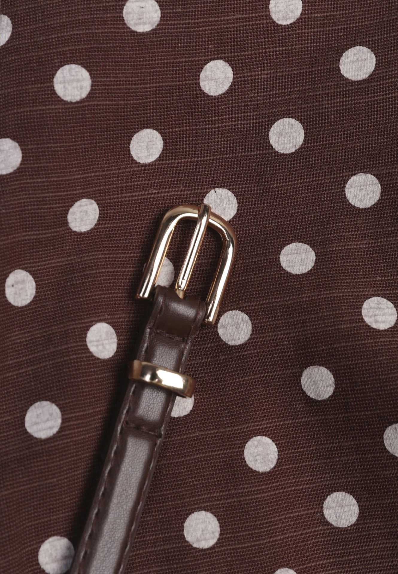 Brązowa Retro Sukienka z Bawełny i Wiskozy w Kropki o Rozkloszowanym Kroju Phrithoe