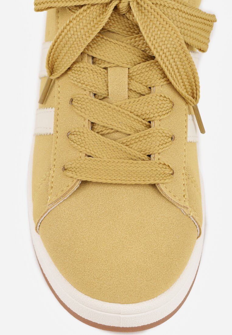 Żółte Sneakersy Ozdobione Paskami Dolirenna