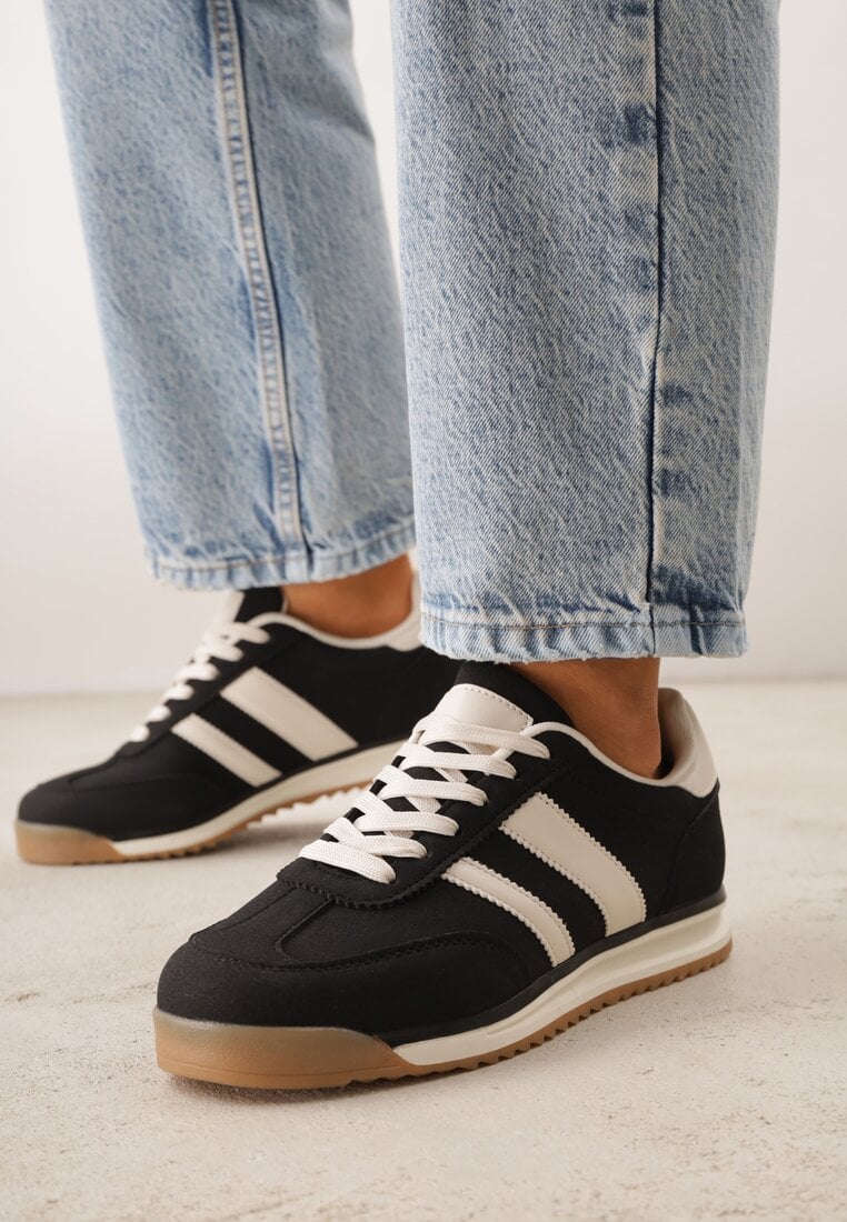 Czarne Sneakersy Ozdobione z Boku Paskami Ariene