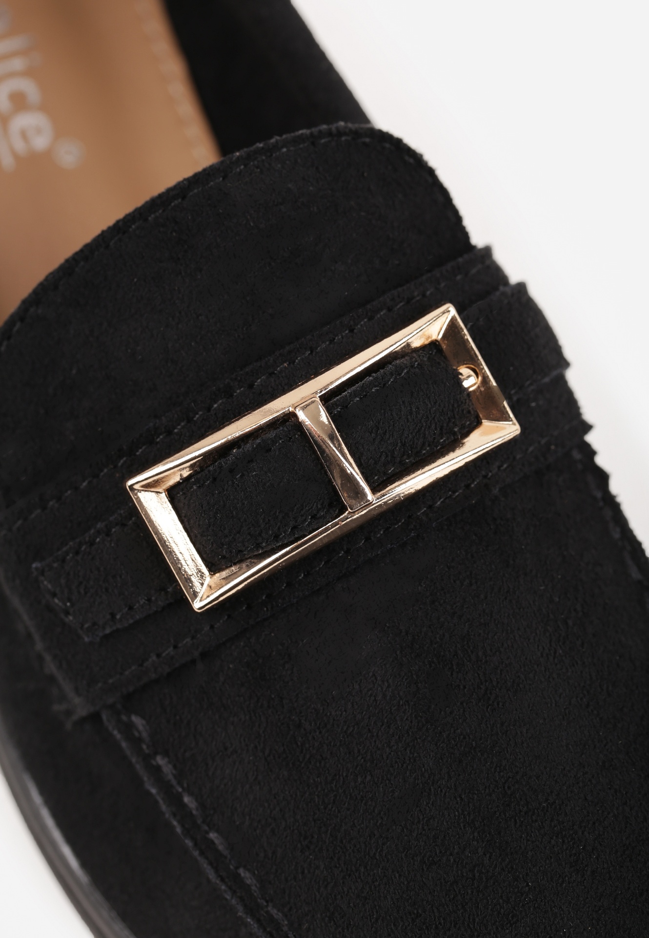 Czarne Mokasyny Ozdobione Metaliczną Klamrą Murielori