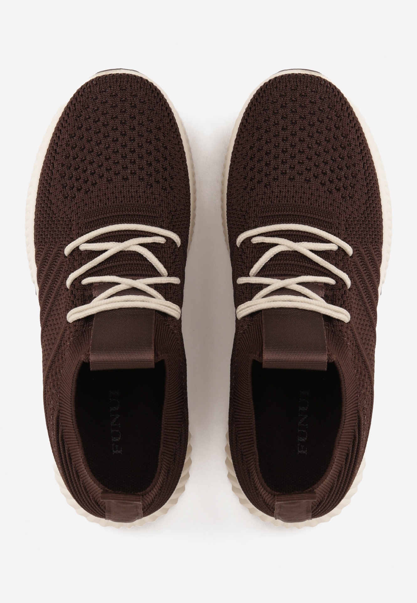 Brązowe Sneakersy na Tłoczonej Podeszwie z Elastyczną Cholewką Lamilia