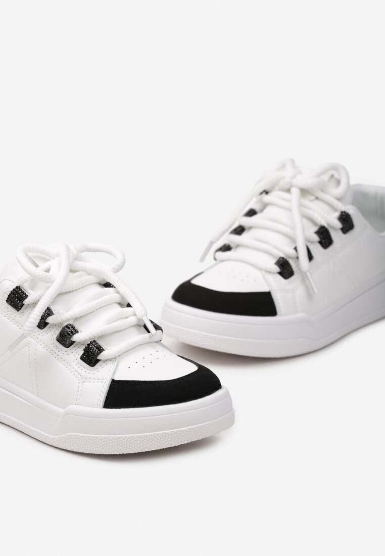 Biało-Czarne Sneakersy Trampki z Ozdobnymi Sznurówkami Leahia
