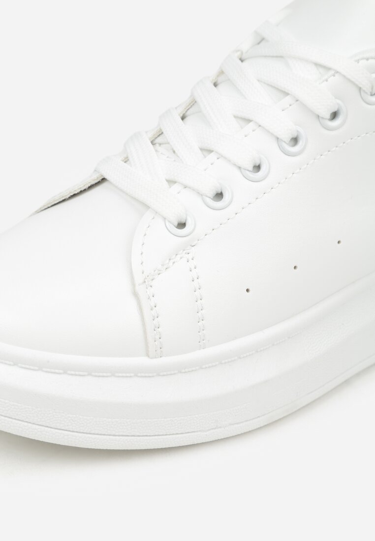 Białe Sneakersy na Niskiej Platformie w Klasycznym Stylu Lucid Dream