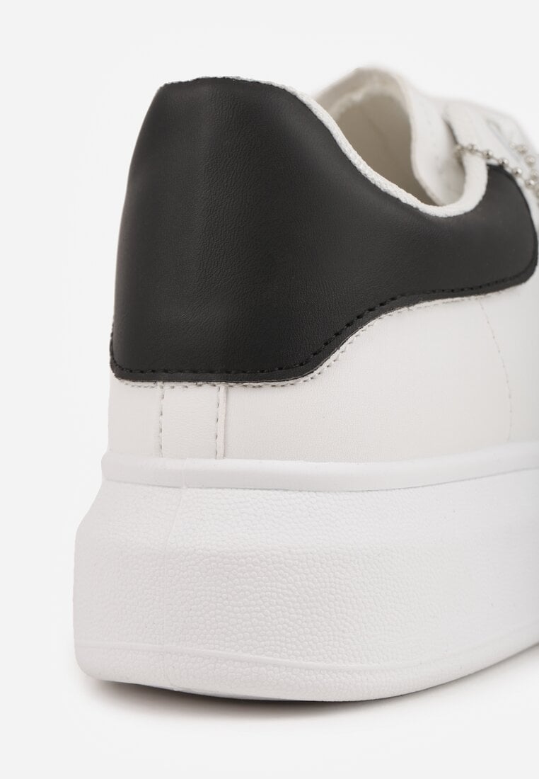 Biało-Czarne Casualowe Sneakersy z Zawieszką Misiem Ulevidia