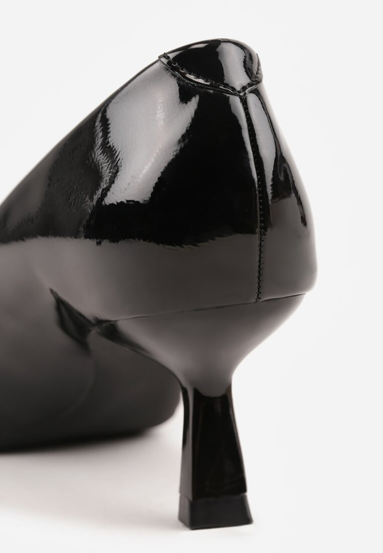 Czarne Czółenka Lakierowane na Szpilce w Stylu Kaczuszki Ozdobione Paskami Laloma