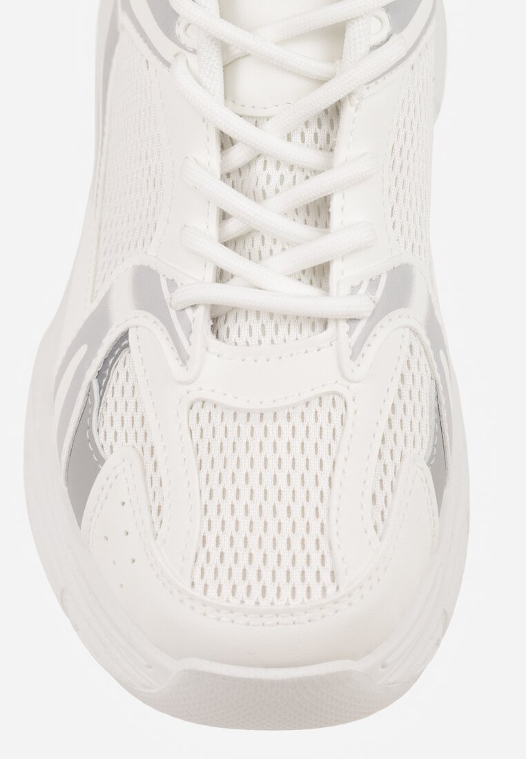 Białe Sneakersy Vices na Platformie Ozdobione Tłoczeniem Natiselle