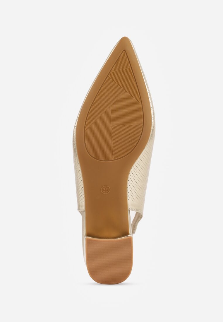 Złote Sandały Vices na Słupkowym Obcasie z Ozdobną PerforacjąTelarelle