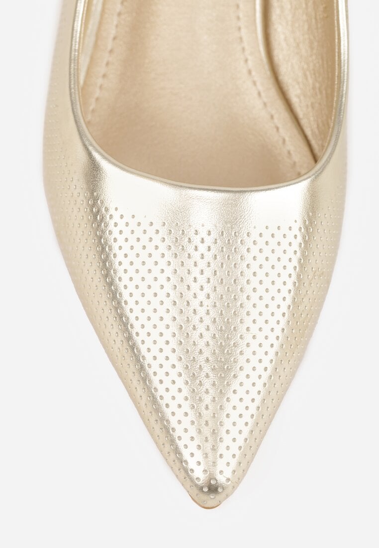 Złote Sandały Vices na Słupkowym Obcasie z Ozdobną PerforacjąTelarelle