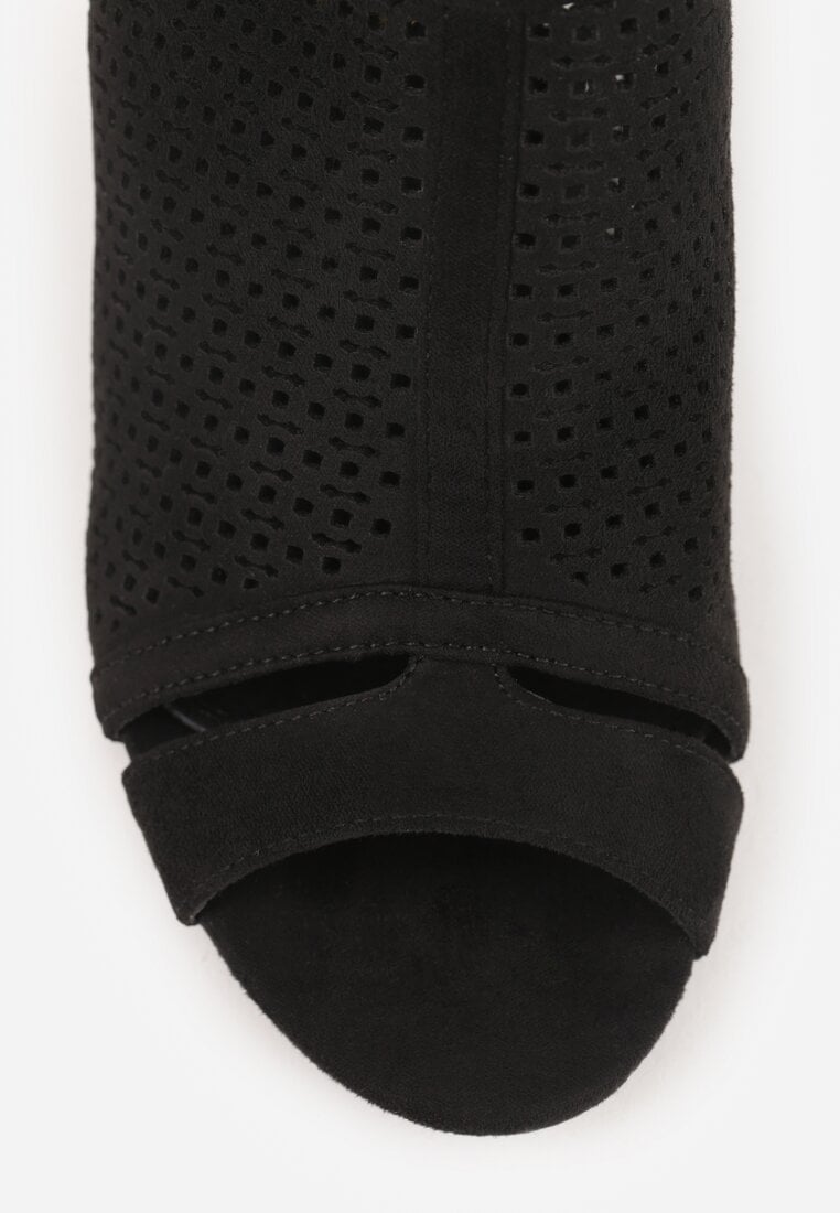 Czarne Sandały Vices na Słupku z Ażurową Cholewką i Skórzaną Wkładką Saramiae
