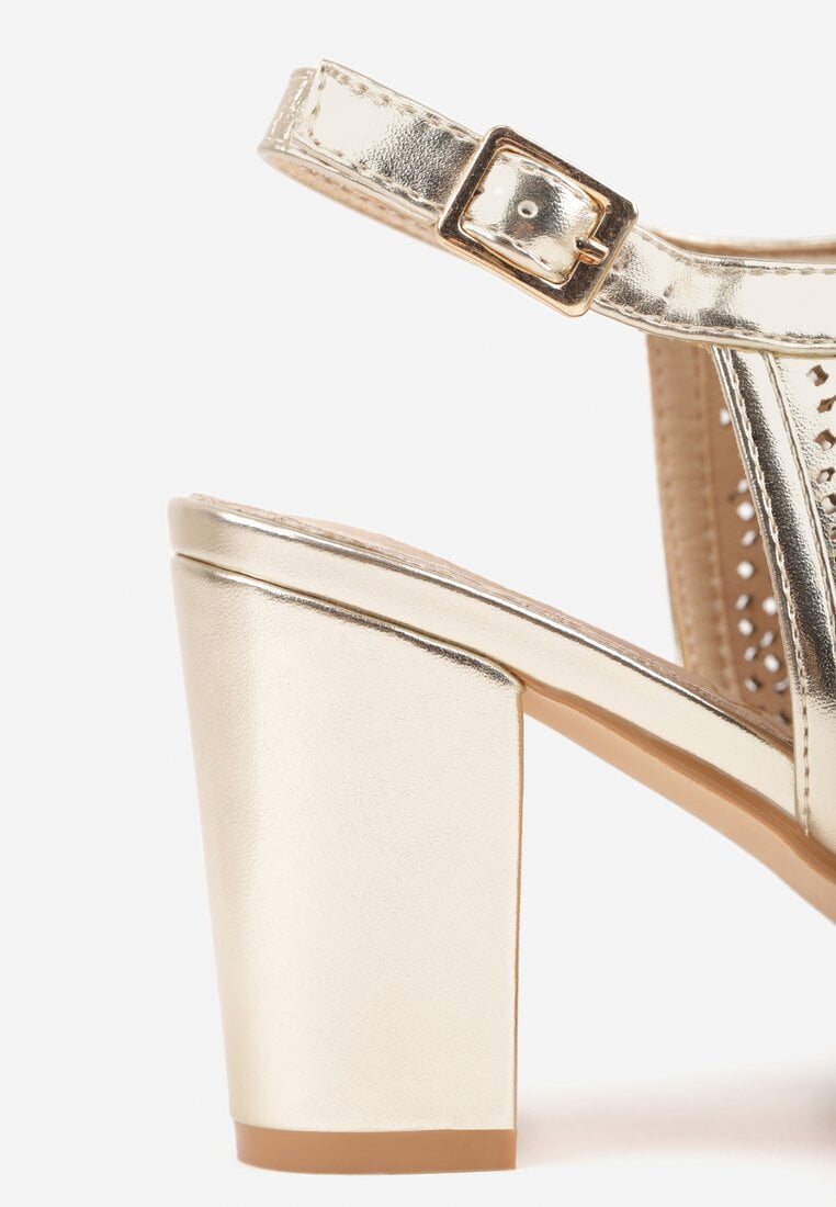 Złote Sandały Vices na Słupku z Ażurową Cholewką i Skórzaną Wkładką Saramiae