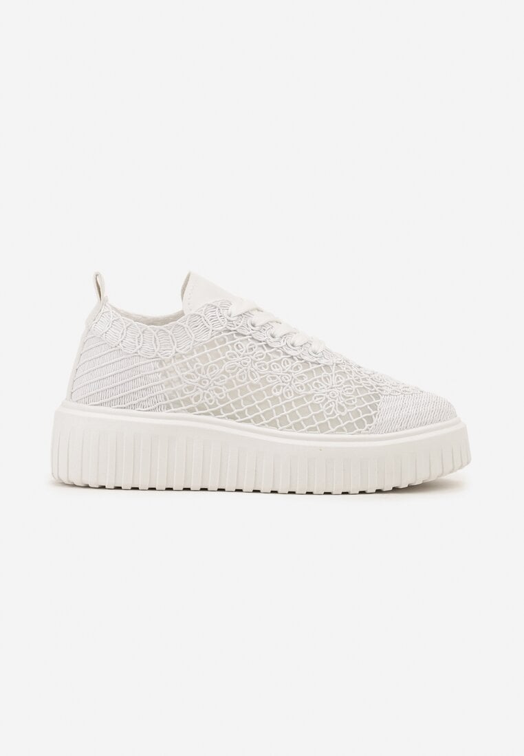 Białe Sneakersy Vices na Platformie z Ażurową Cholewką Lumerise