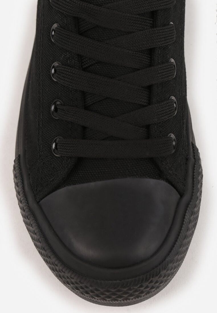 Teniși înalți Negri