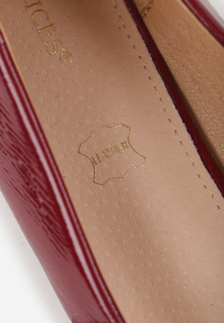 Bordowe Balerinki Lakierowane Vices z Wkładką ze Skóry Naturalnej Ozdobione Paskiem Tikkie