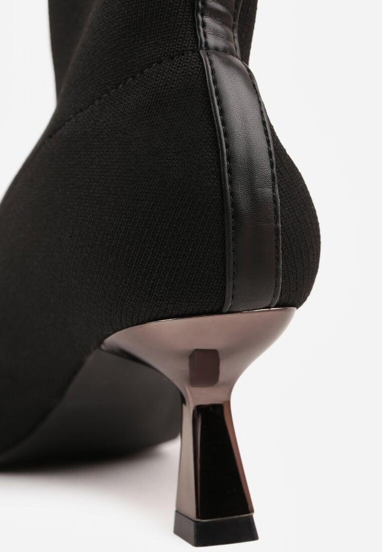 Czarne Botki Vices na Metalicznej Kaczuszce z Elastyczną Cholewką Vamile