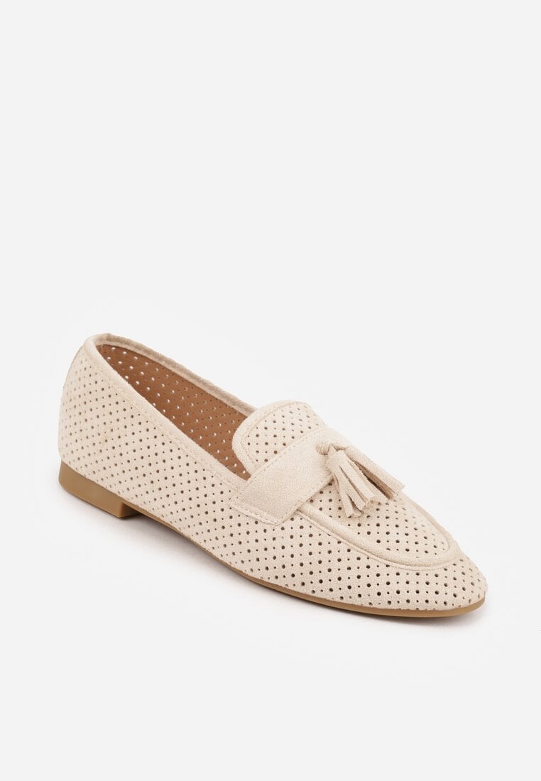 Beżowe Mokasyny VICES z Ażurową Cholewką i Frędzlami Hyrilea