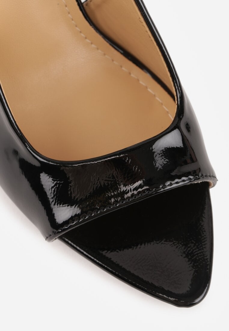 Czarne Sandały VICES na Szpilce z Lakierowanym Wykończeniem Nesamenis