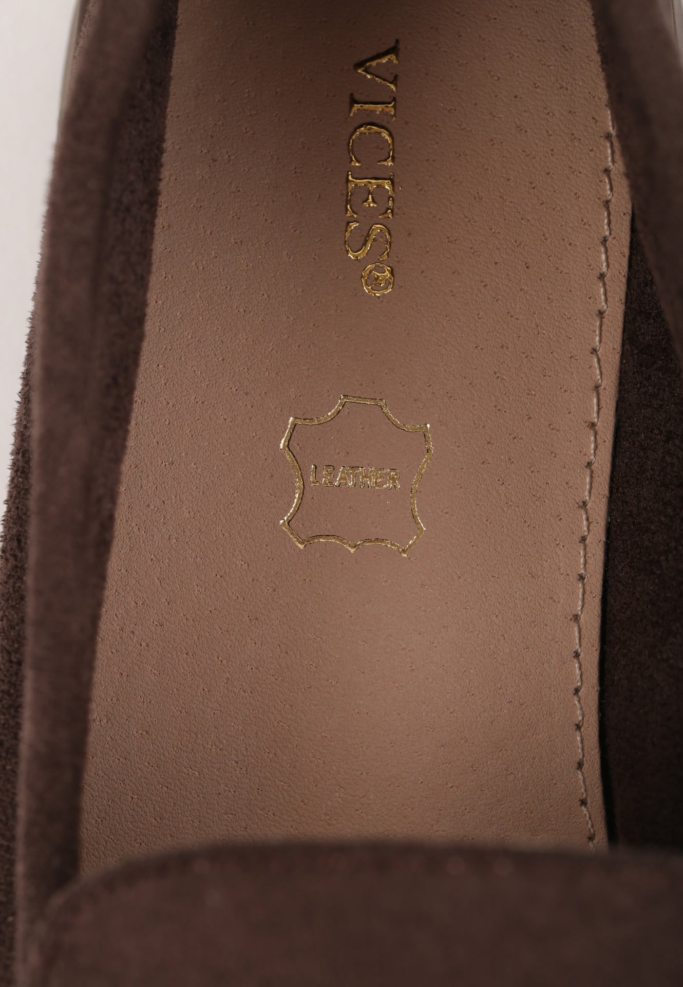 Ciemnobrązowe Mokasyny VICES Casualowe ze Skórzaną Wkładką i Metalowymi Ozdobami Dinsmore