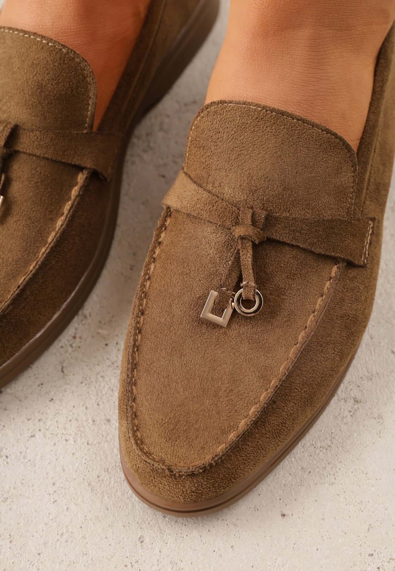 Zielone Mokasyny VICES Casualowe ze Skórzaną Wkładką i Metalowymi Ozdobami Dinsmore