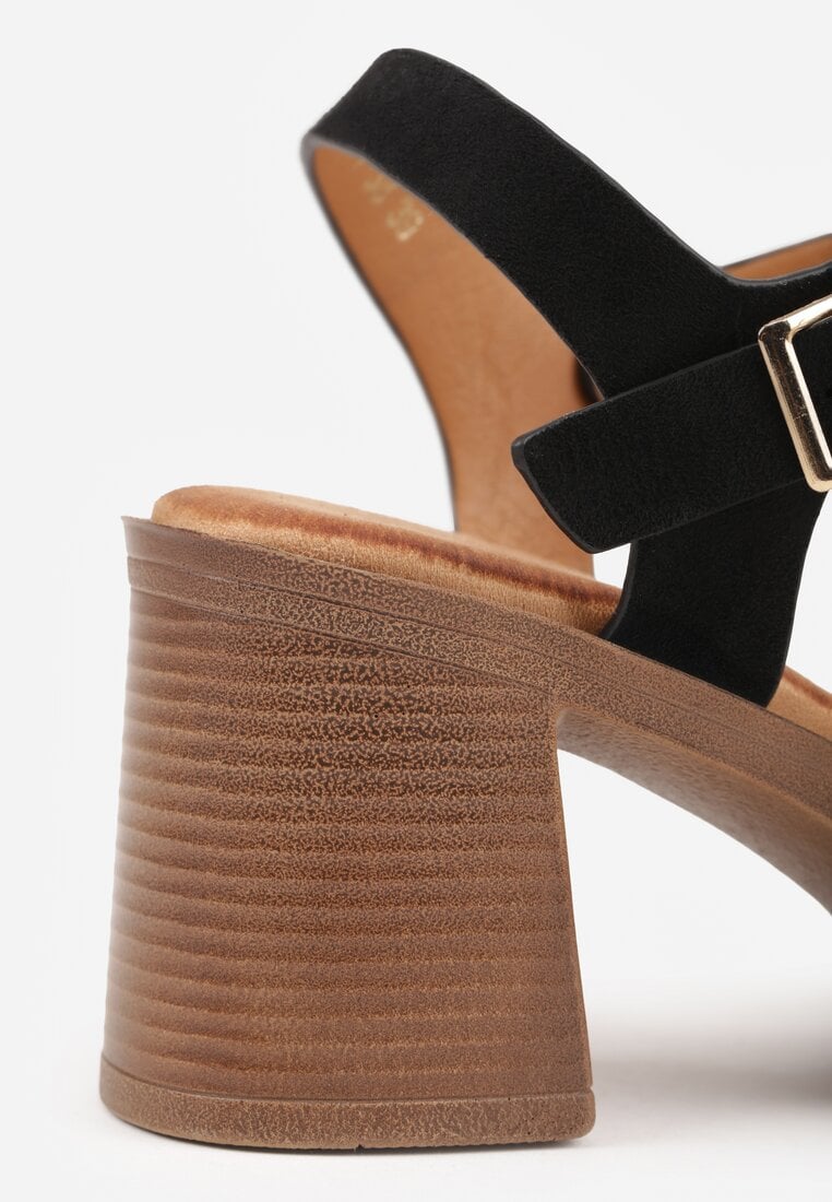 Czarne Sandały VICES na Słupku i Platformie z Geometrycznymi Paskami Undilis