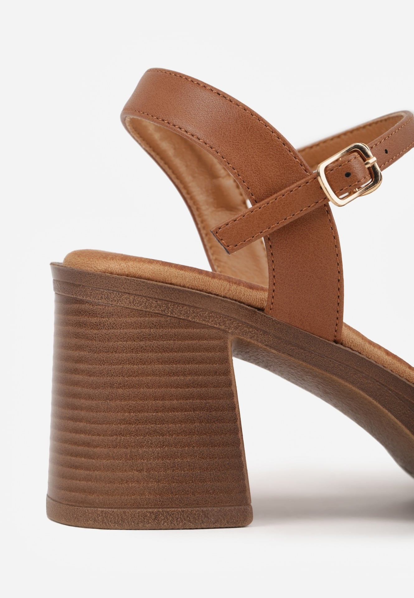 Ciemnobeżowe Plecione Sandały VICES na Słupku Stylizowanym na Drewniany Chasine