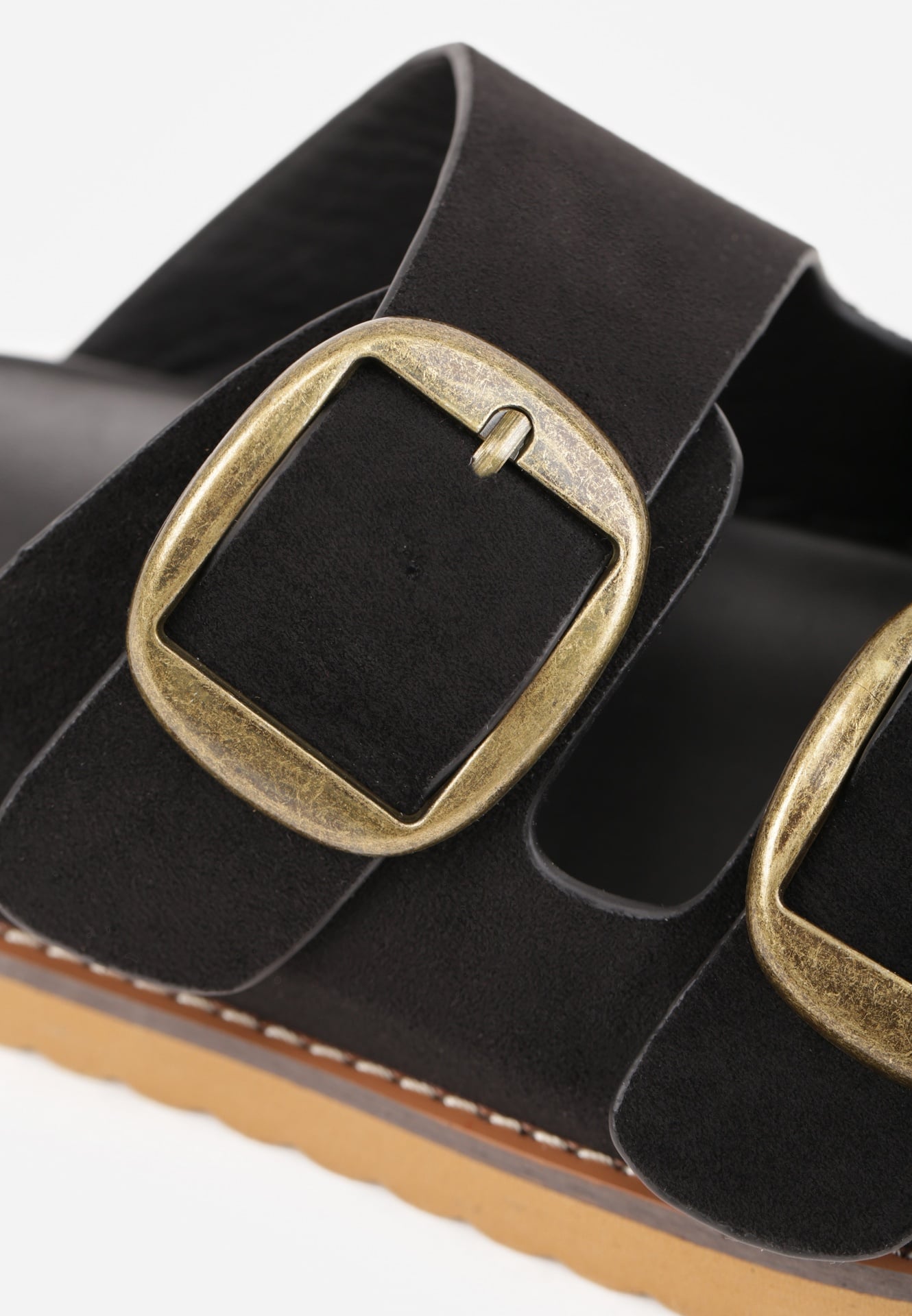 Czarne Klapki VICES Ozdobione Dużymi Klamrami Jenniviane