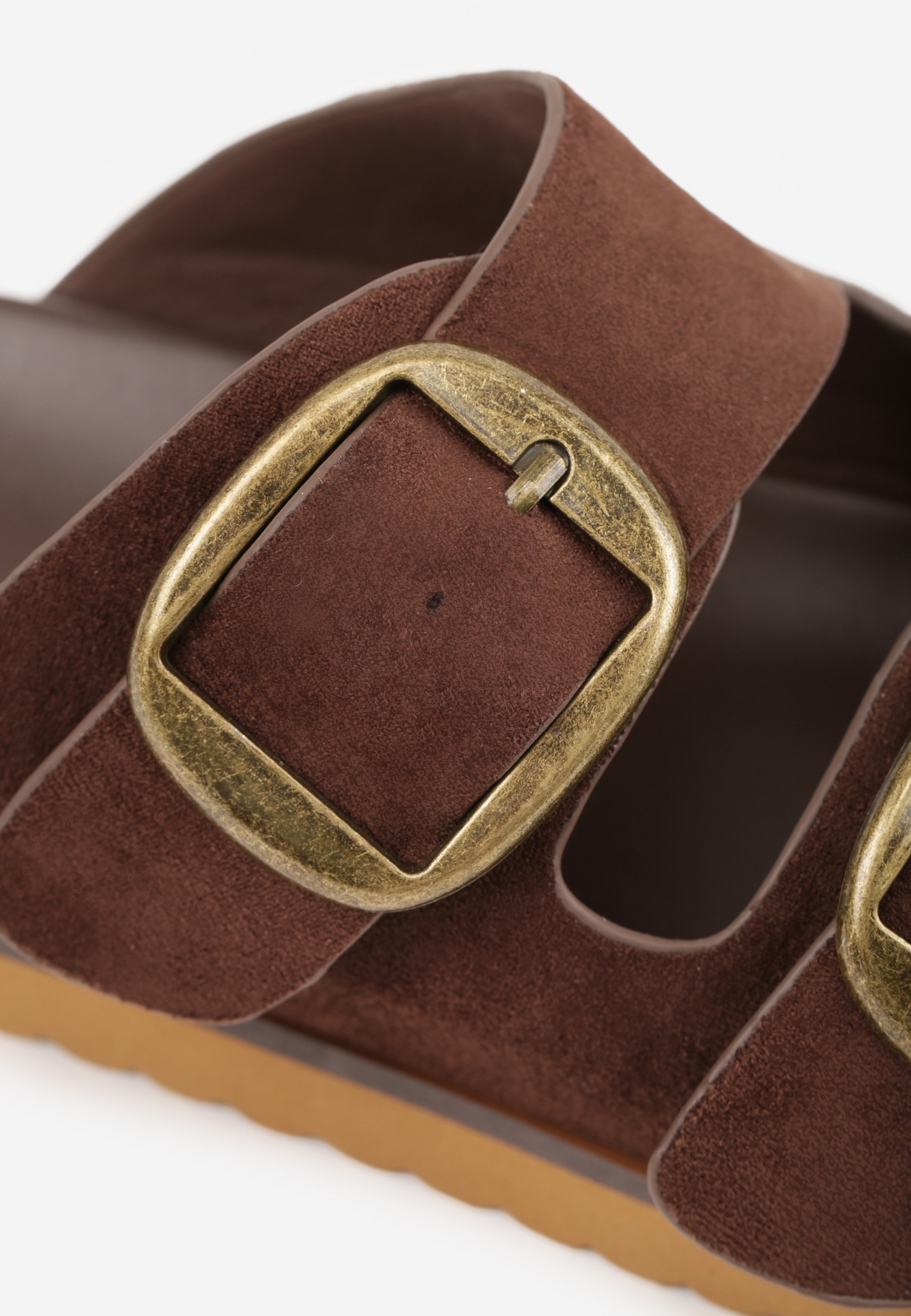 Brązowe Klapki VICES Ozdobione Dużymi Klamrami Jenniviane