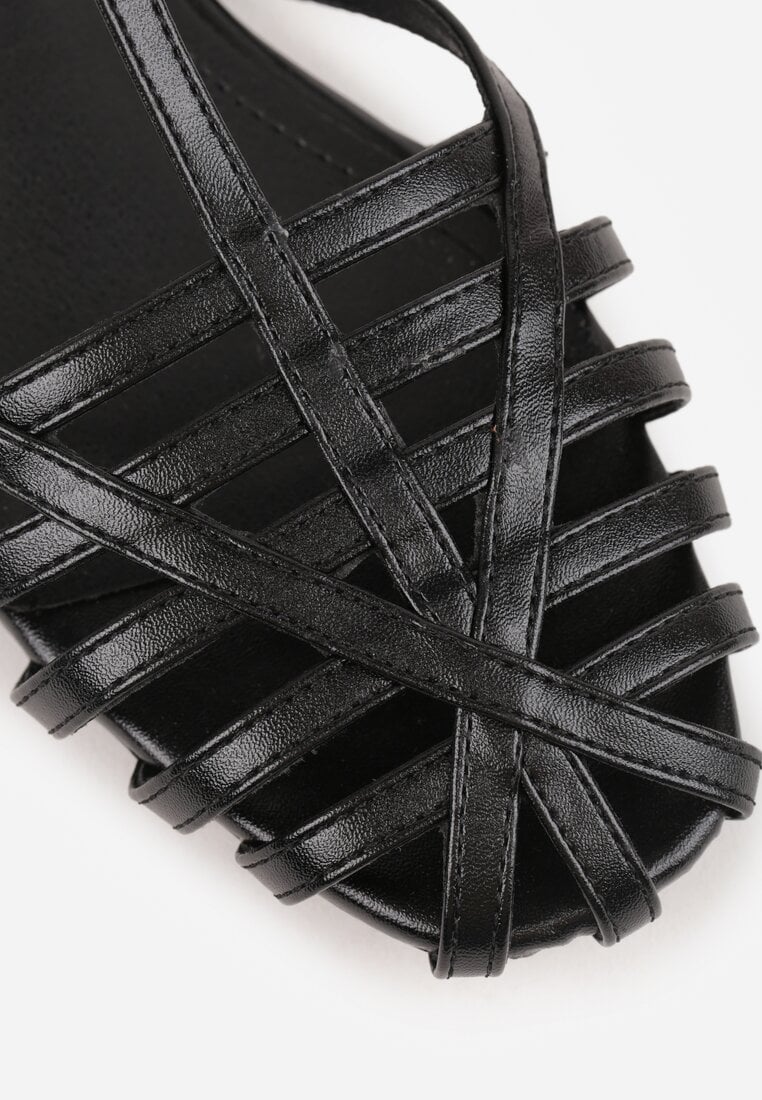 Czarne Sandały VICES Ozdobione Cienkimi Paskami Calodora