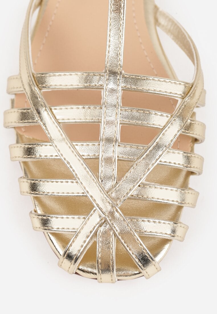 Złote Sandały VICES Ozdobione Cienkimi Paskami Calodora