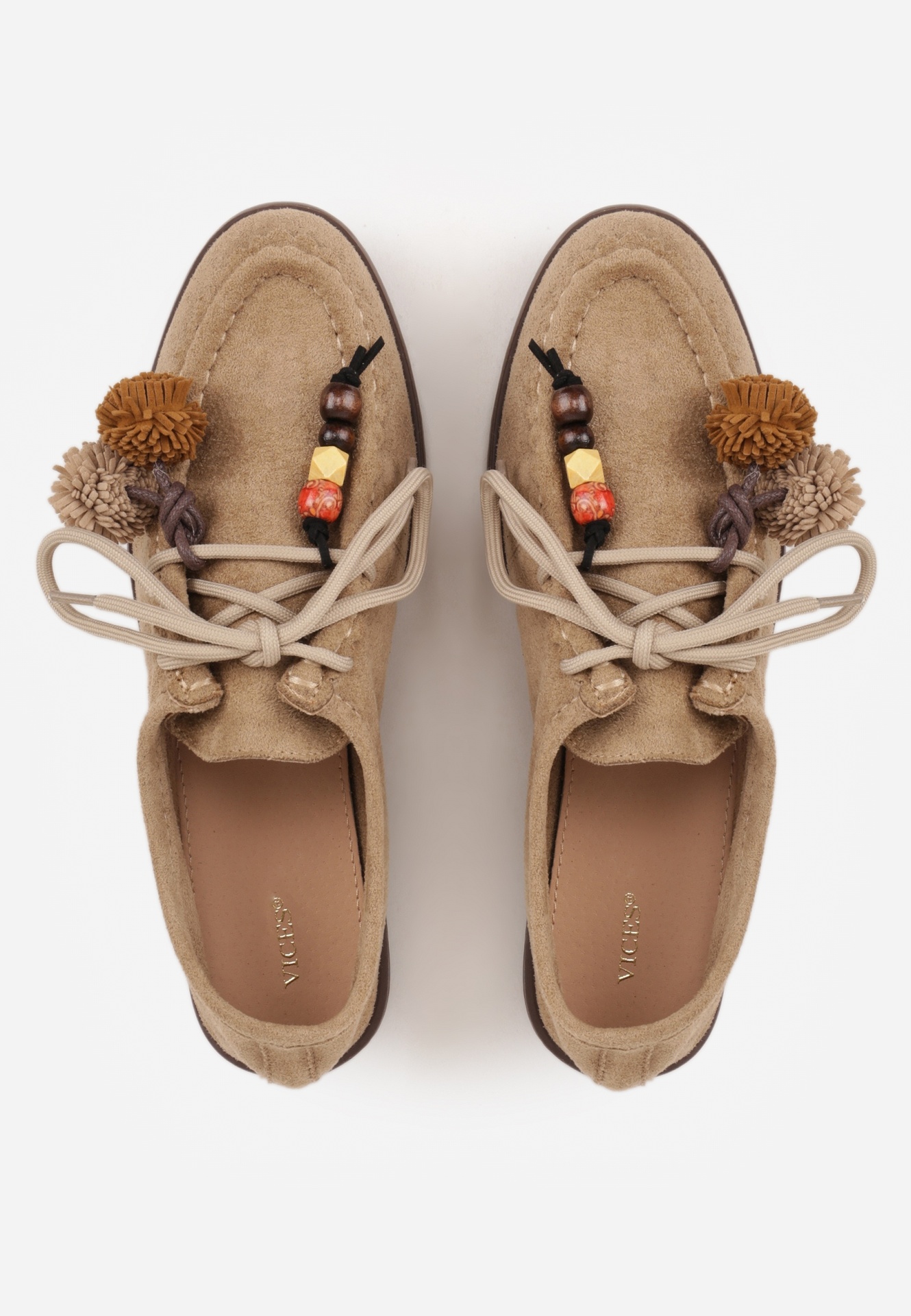 Beżowe Mokasyny VICES ze Skórzaną Wkładką i Pomponami Loraerin