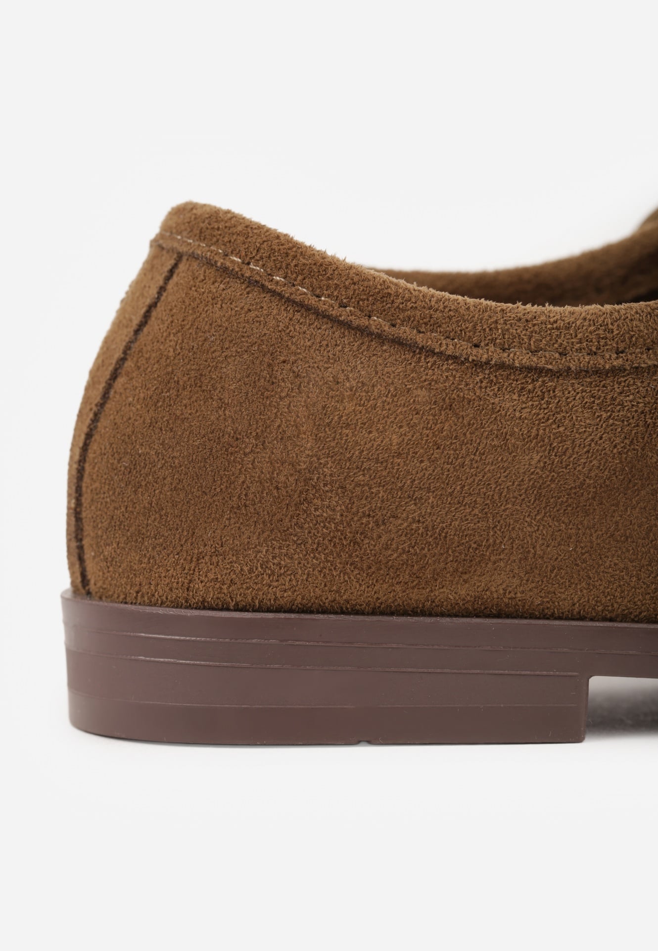 Ciemnobeżowe Mokasyny VICES ze Skórzaną Wkładką i Pomponami Loraerin